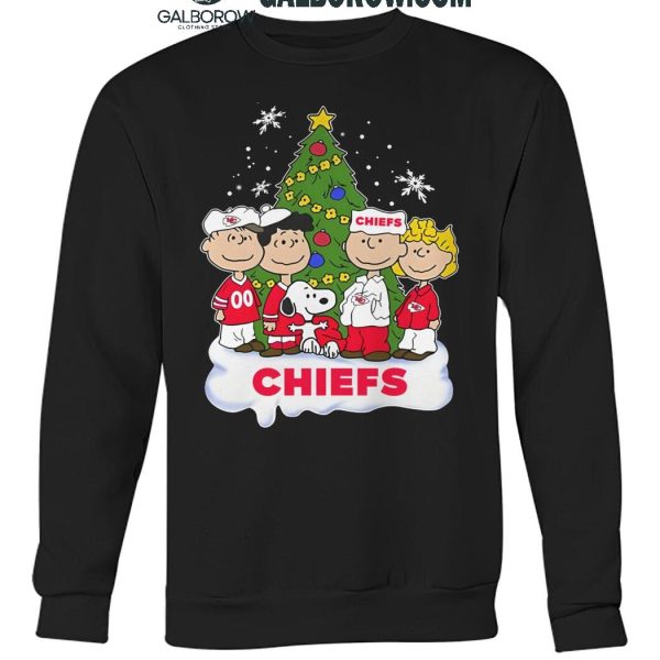 Kansas City Chiefs Celebrating Christmas 2024 With Snoopy Peanuts T Shirt