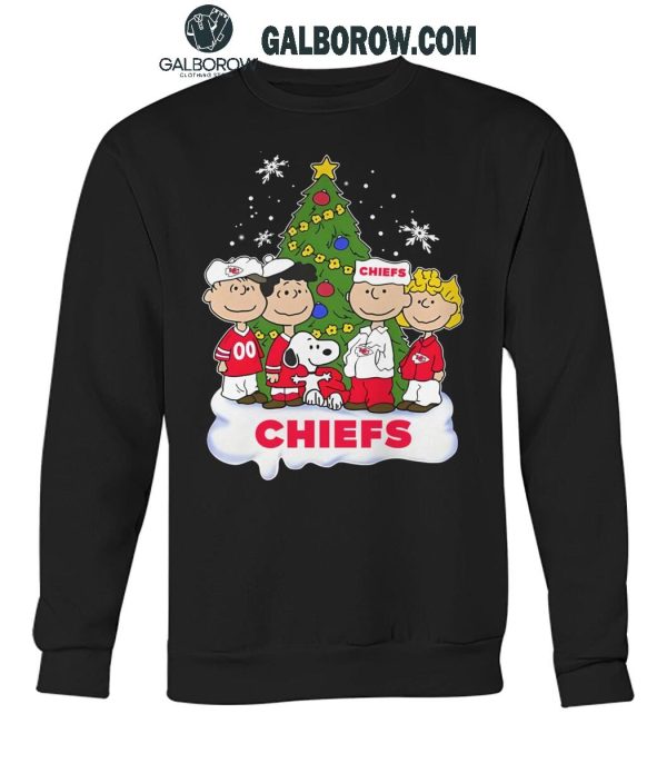 Kansas City Chiefs Celebrating Christmas 2024 With Snoopy Peanuts T-Shirt