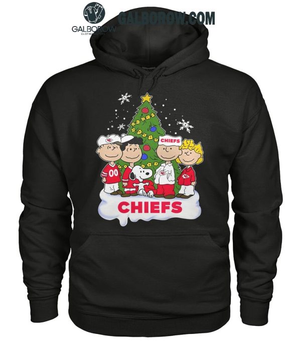 Kansas City Chiefs Celebrating Christmas 2024 With Snoopy Peanuts T-Shirt