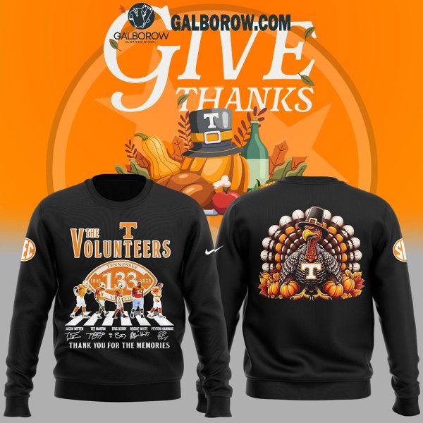 Tennessee Volunteers Give Thanks Eat Turkey The Legends Memories Hoodie T-Shirt Black