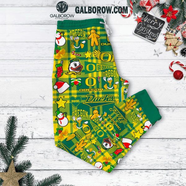 Oregon Ducks Tis The Season To Duck The Halls 2024 Fleece Pajamas Set