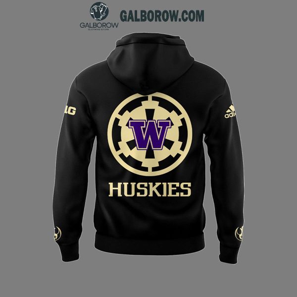 Washington Huskies Basketball x Stars Wars 2025 Stormtrooper Hoodie T-Shirt