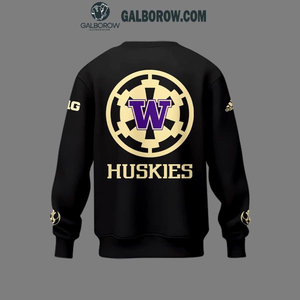 Washington Huskies Basketball x Stars Wars 2025 Stormtrooper Hoodie T-Shirt